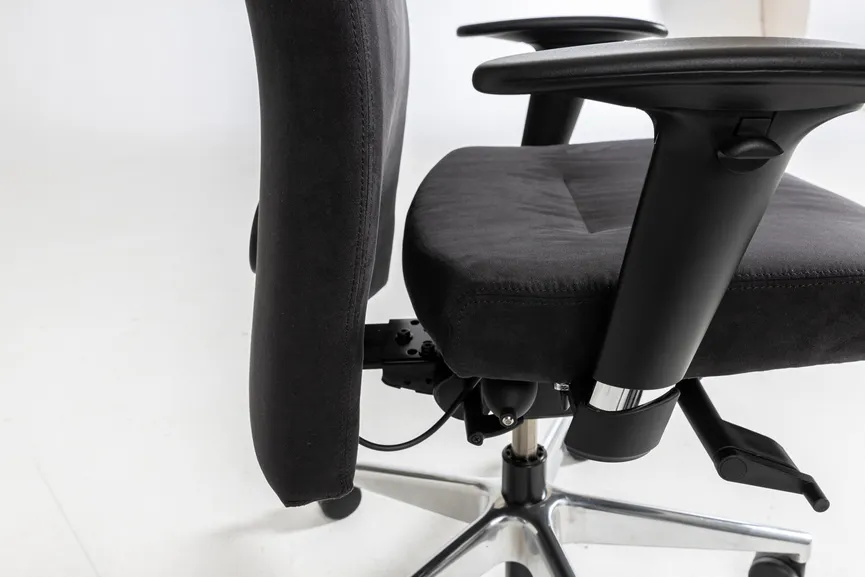 Chefsessel m.Kopfstütze Led.op detail