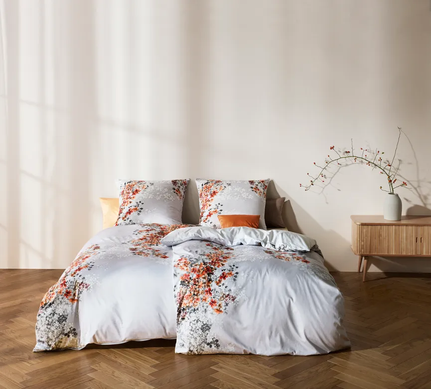 Satin-Bettw. Black Premium 135 milieu