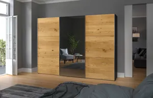 Schwebetürenschrank