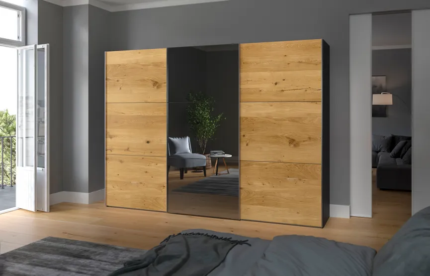 Schwebetürenschrank milieu