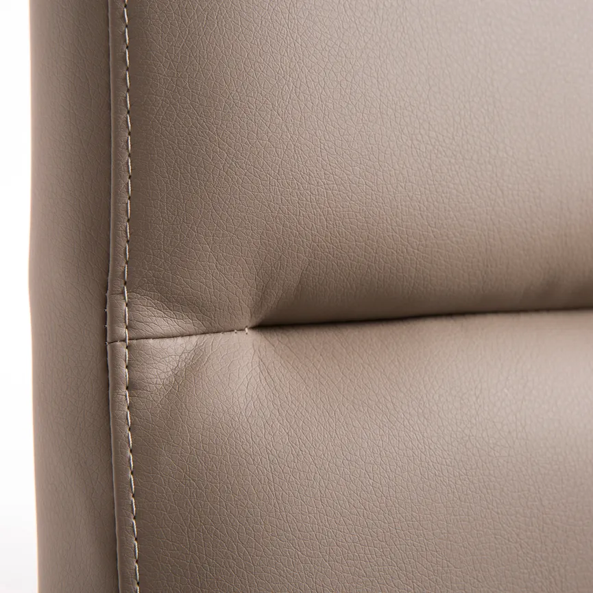 Stuhl material_farbe