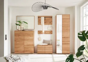 Garderobenschrank