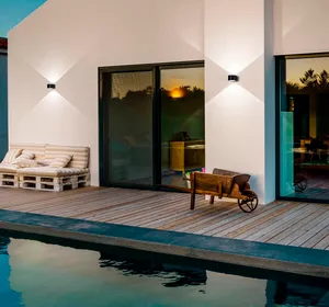 LED-Außenwandleuchte