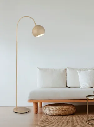 Stehlampe