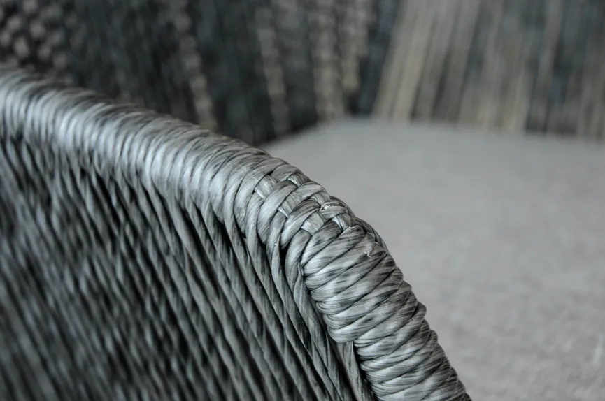 Allanis Sessel Ebony detail