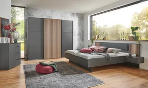 Schwebetürenschrank