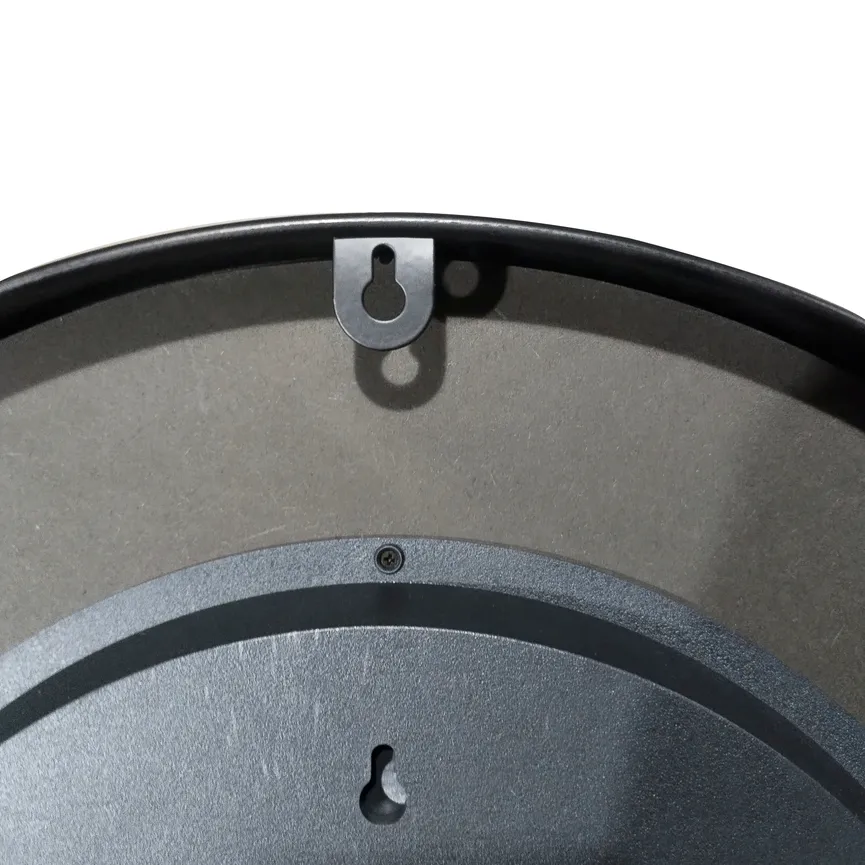 Beistelltisch mit Uhr detail