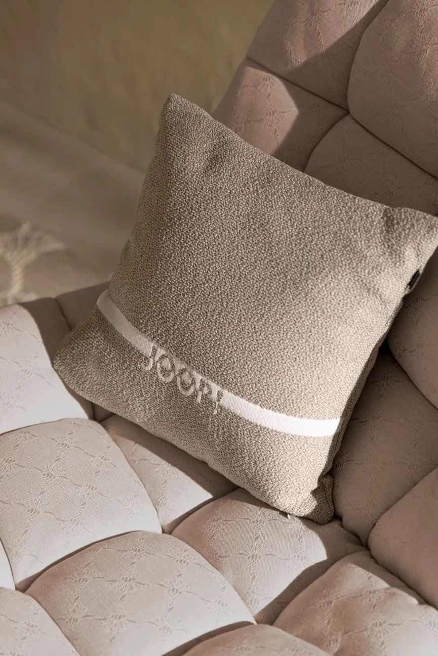 Lazy Chair detail