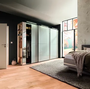 Schwebetürenschrank