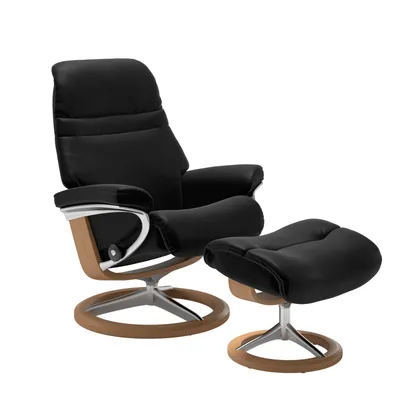Sessel mit Hocker