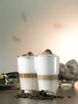 Latte-Macchiato-Becher