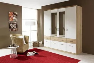 Kleiderschrank