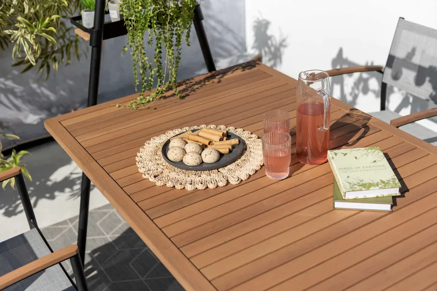 ** Tipi Tisch 156x90 schwarz detail