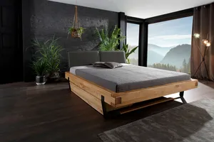 Massivholzbett