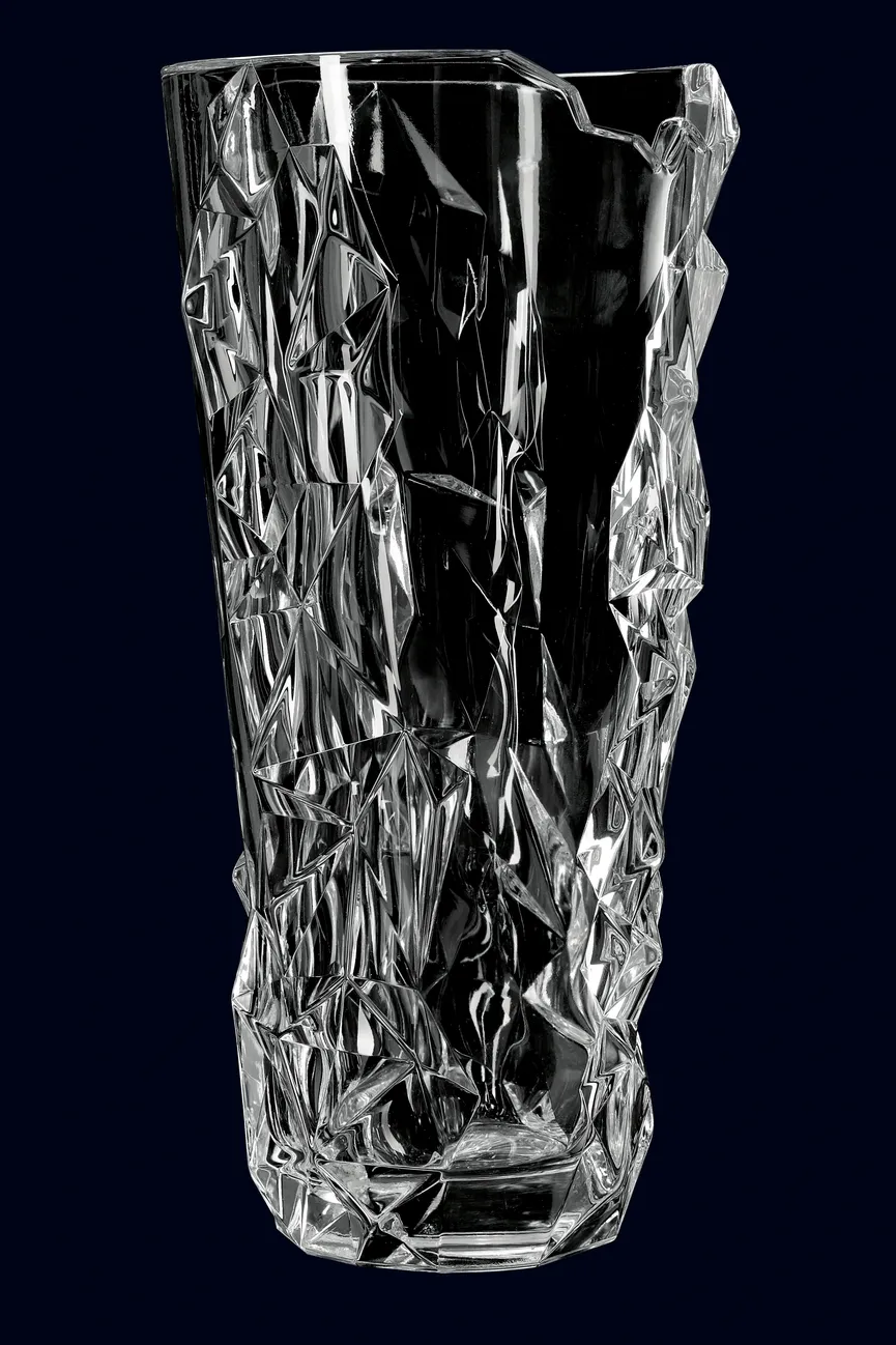 Vase "Sculpture" detail