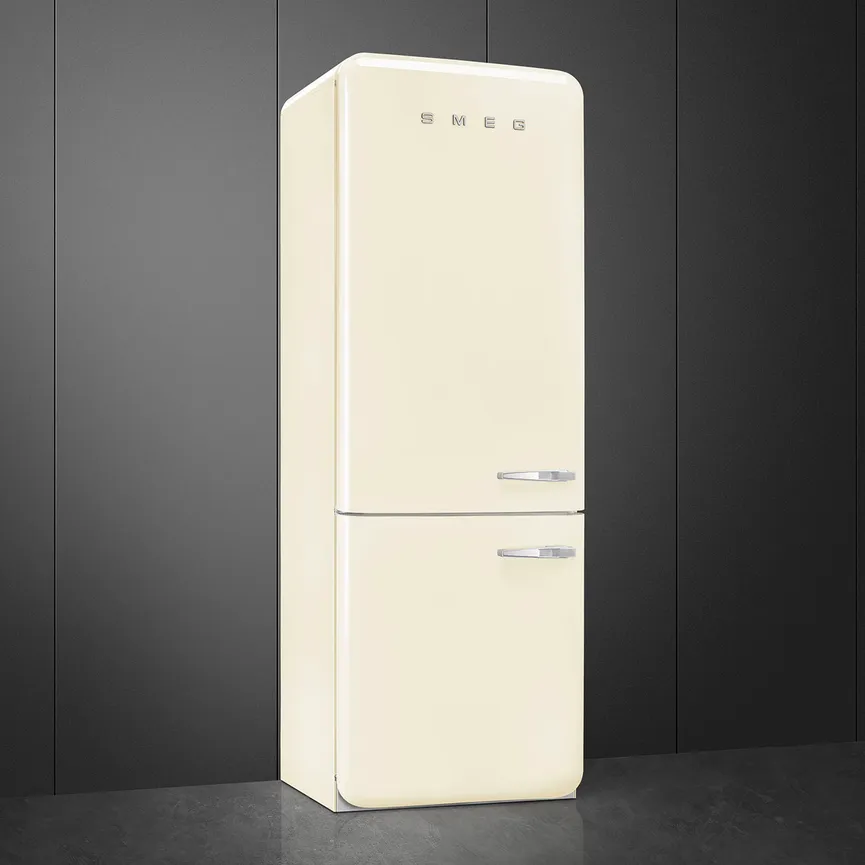 SMEG Kühl-/Gefrierkombination detail