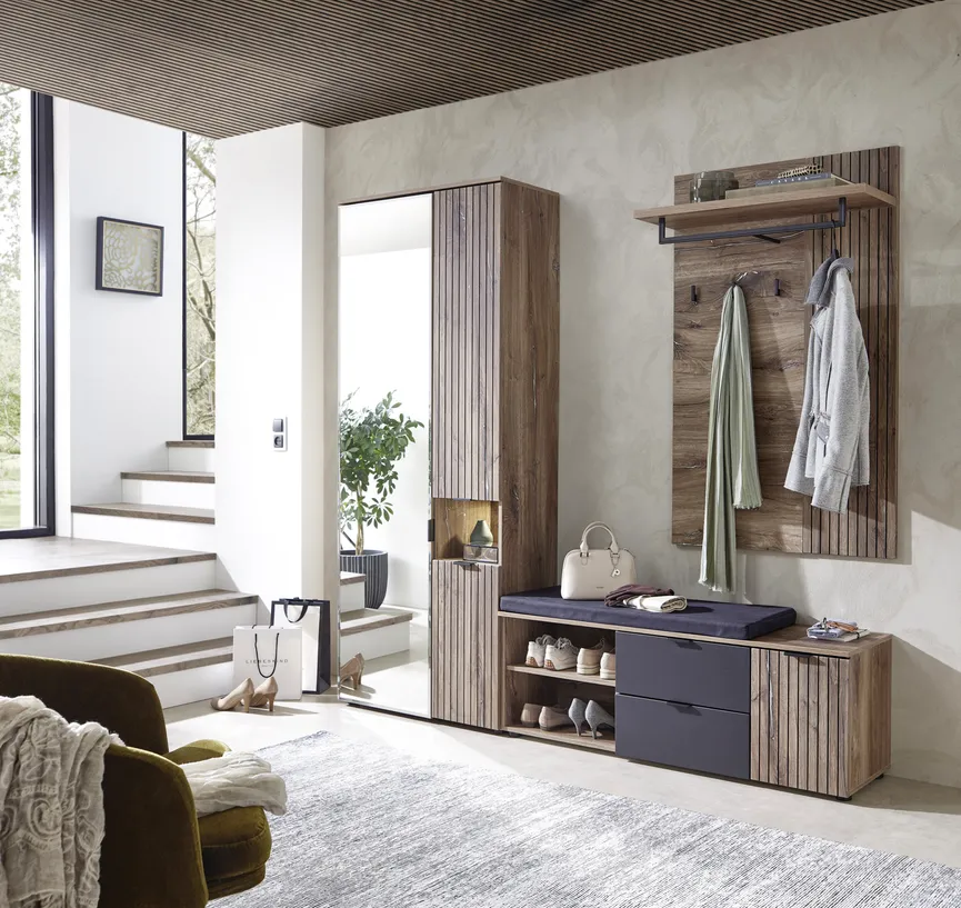 Garderobenbank milieu