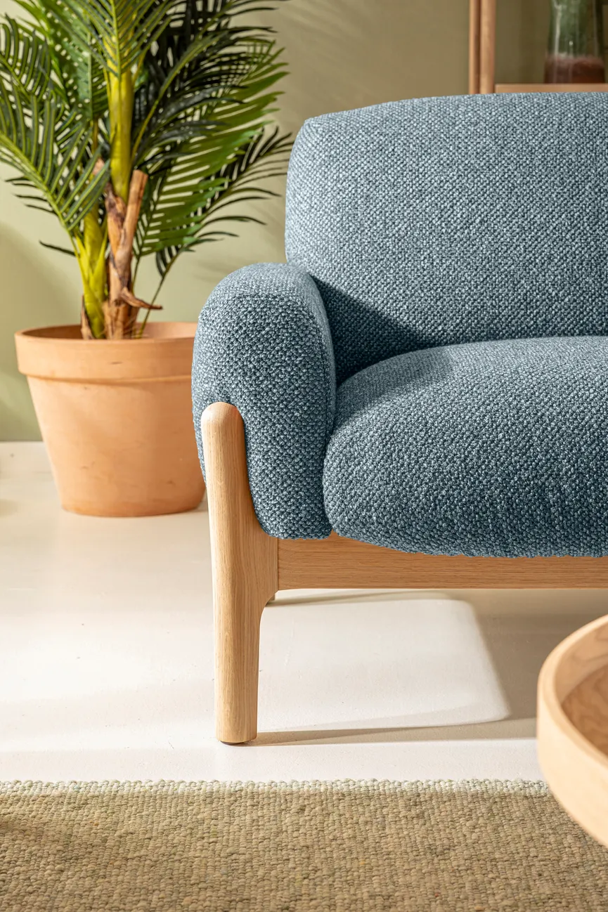 Mika Sofa 2x84cm oF detail