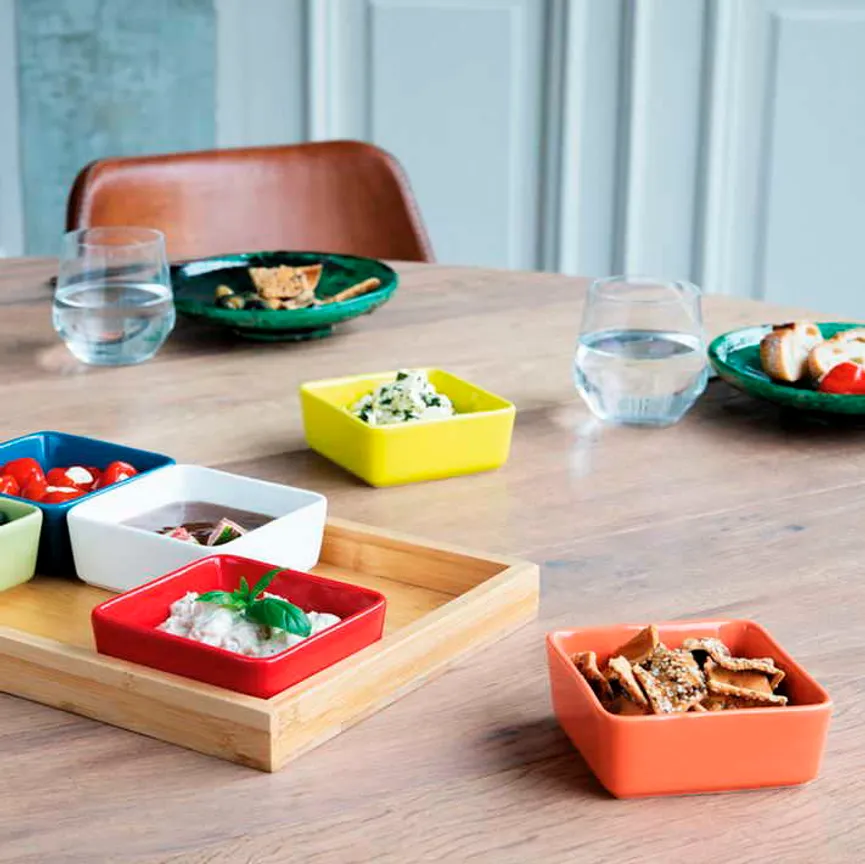Schalen-Set mit Holztablett milieu