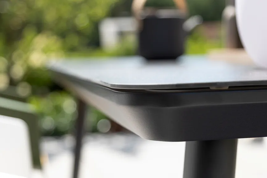 Tisch 170 x 100 detail