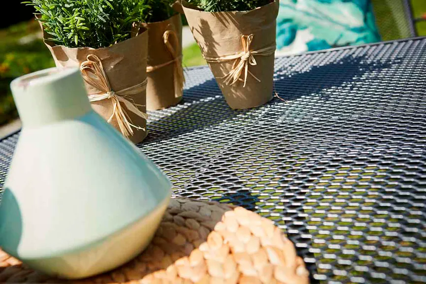 ** Tisch 145x90 detail