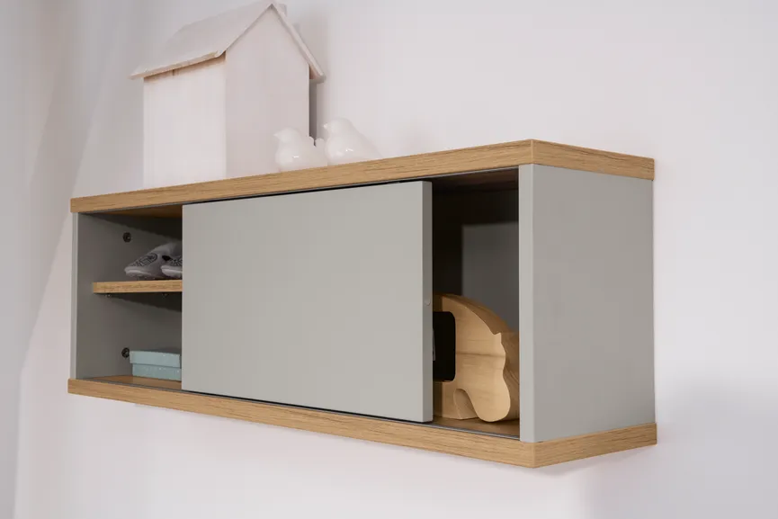 Wandregal hauptaufnahme