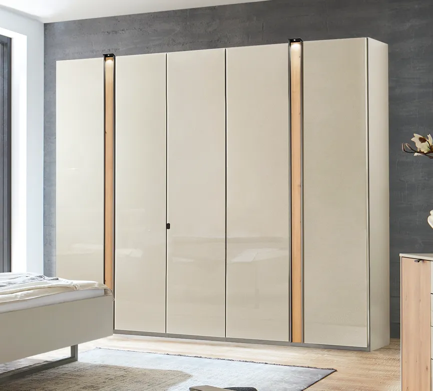 Drehtürenschrank 5-trg. hauptaufnahme