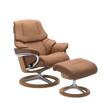 Sessel mit Hocker