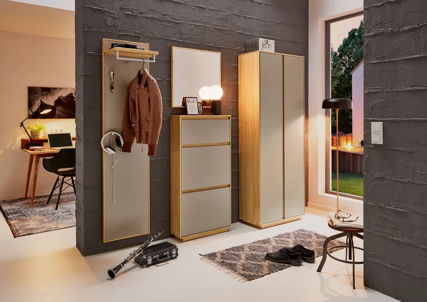 Schuhschrank milieu