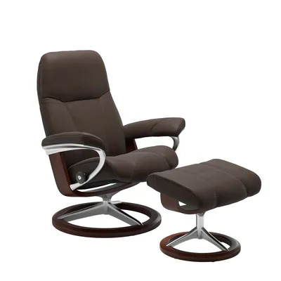 Sessel mit Hocker