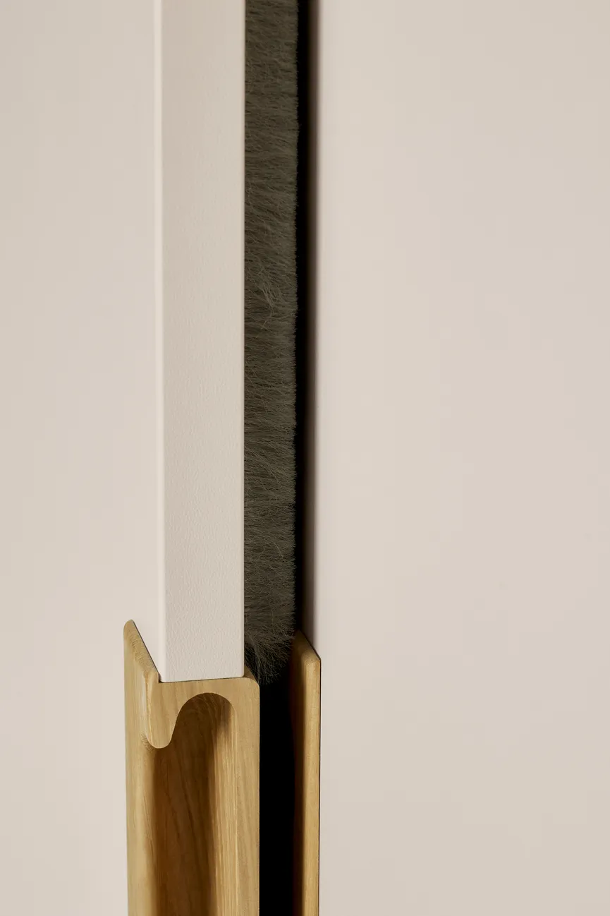 Schwebetürenschrank 2-trg. detail