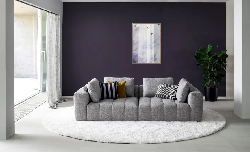 Megasofa mit Kissen milieu