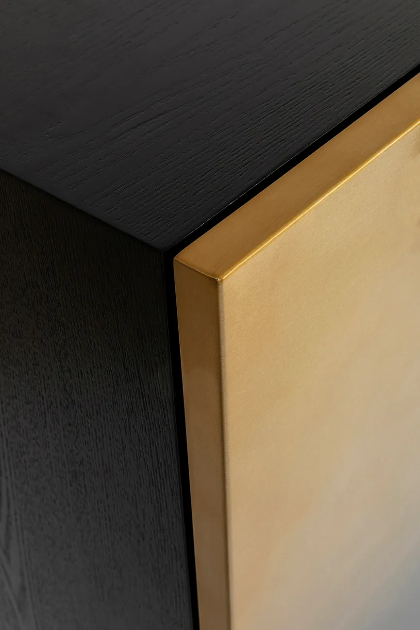 Sideboard detail