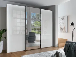 Schwebetürenschrank
