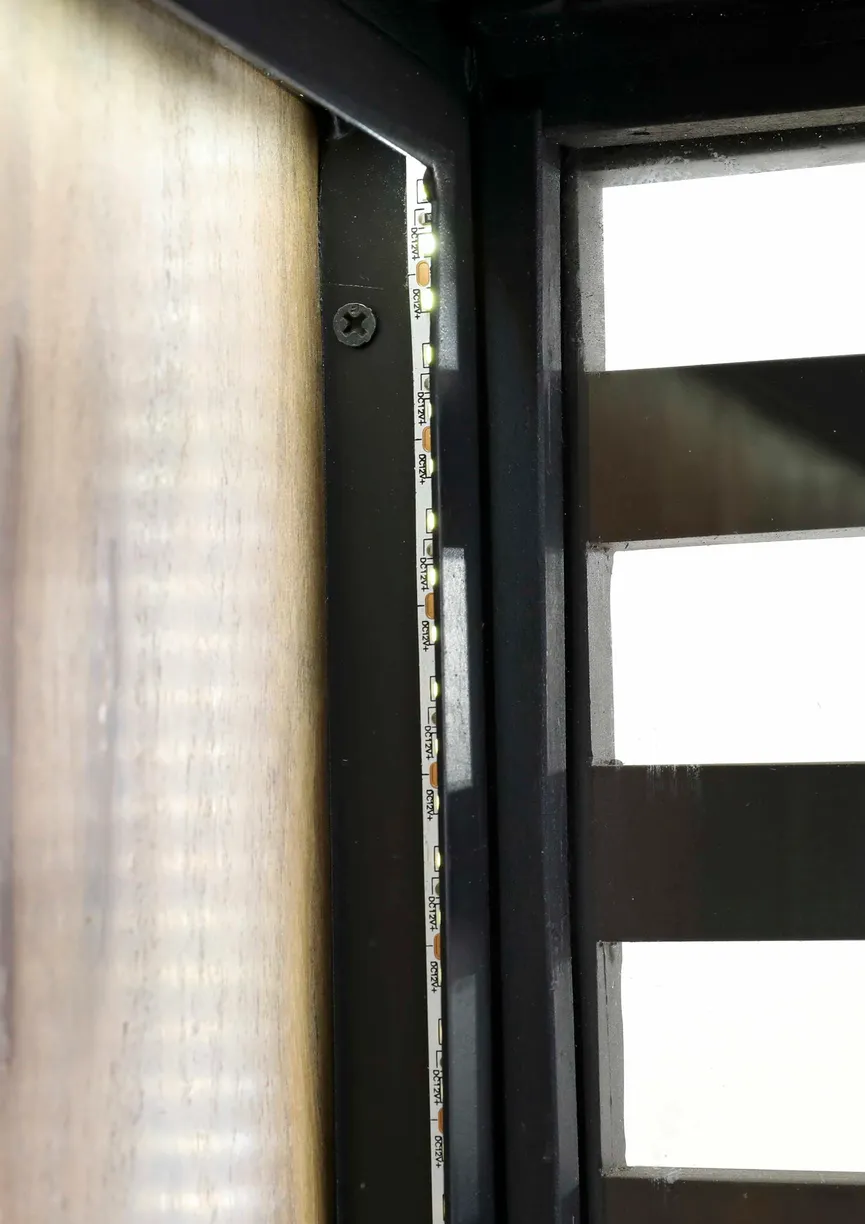 Vitrine 2GT detail