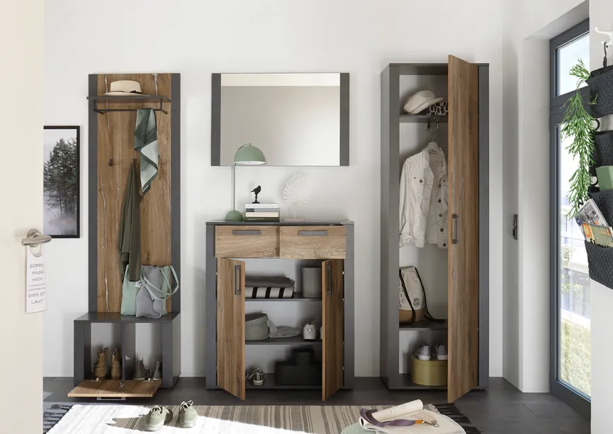 Garderobenbank detail