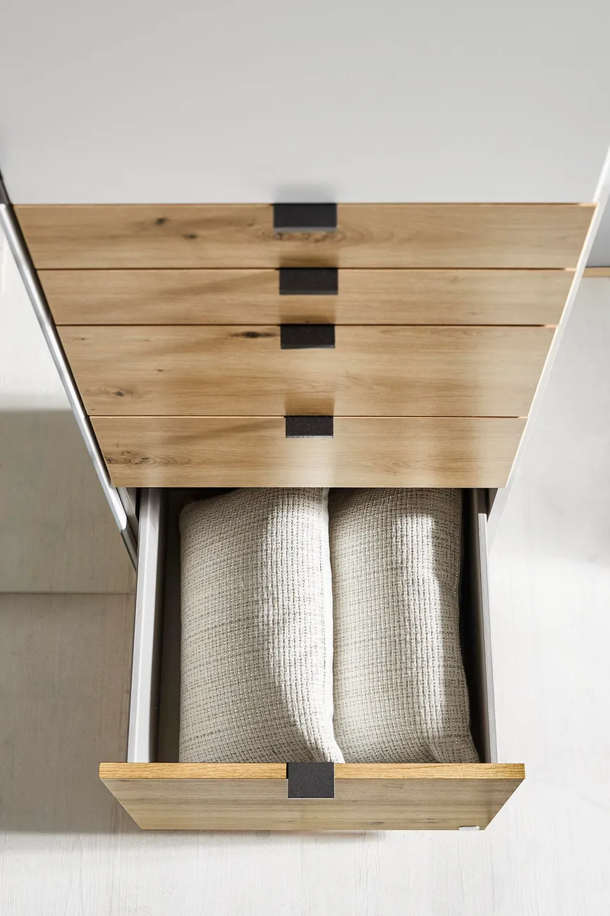 Drehtürenschrank detail