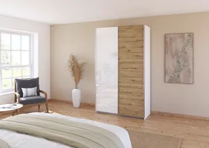 Schwebetürenschrank