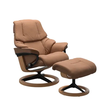 Sessel mit Hocker