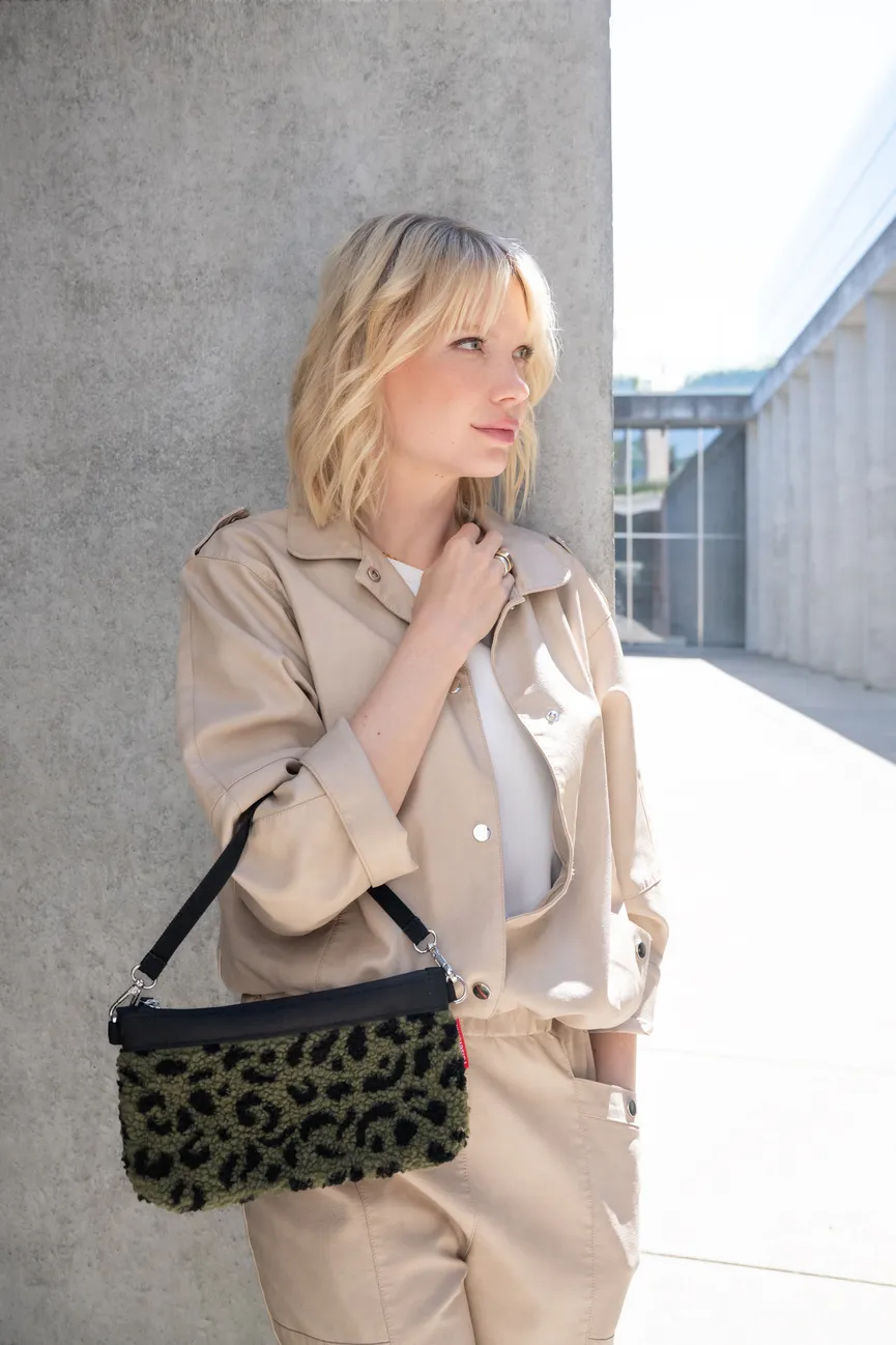 Mini Pouch "teddy leo olive" milieu