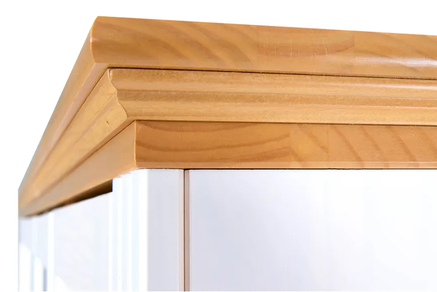 Kleiderschrank 3-trg. detail