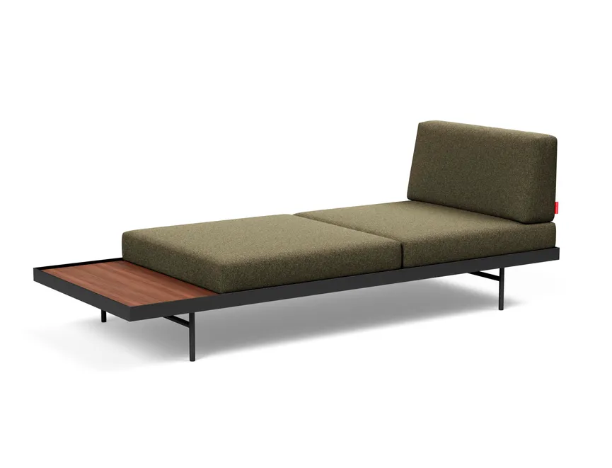 Sofa mit Walnusstisch detail