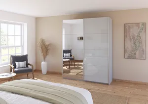 Schwebetürenschrank