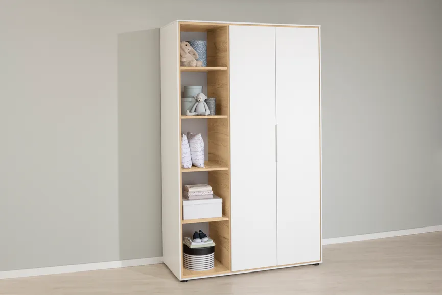 Kleiderschrank 2-trg. detail