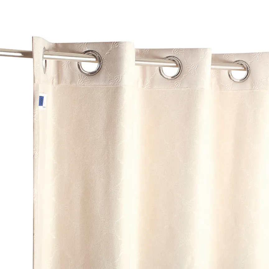 Emboss Ösenschal detail