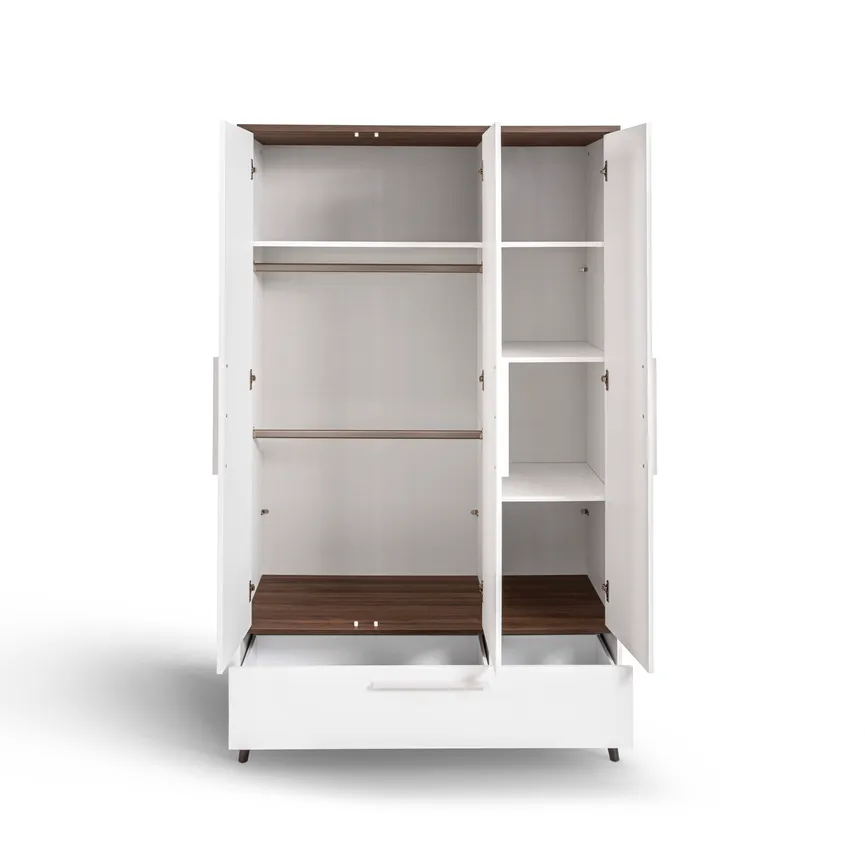 Kleiderschrank 3-trg. detail