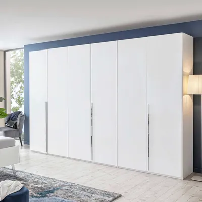 Kleiderschrank