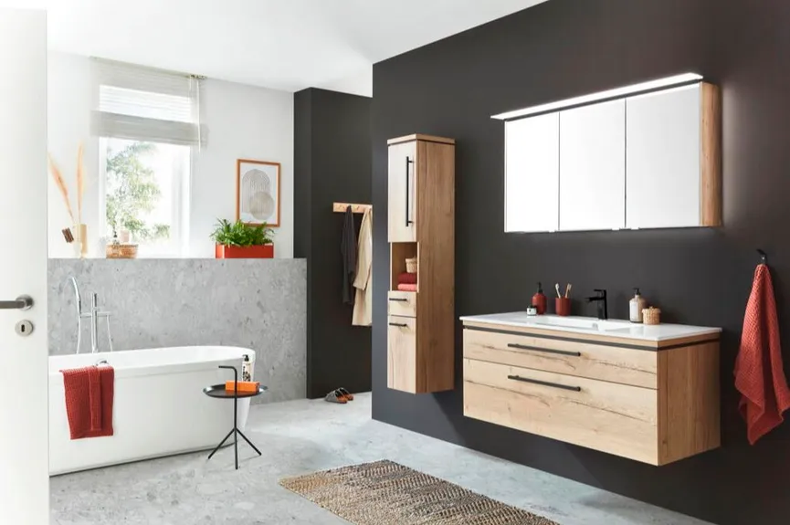 *Hochschrank milieu