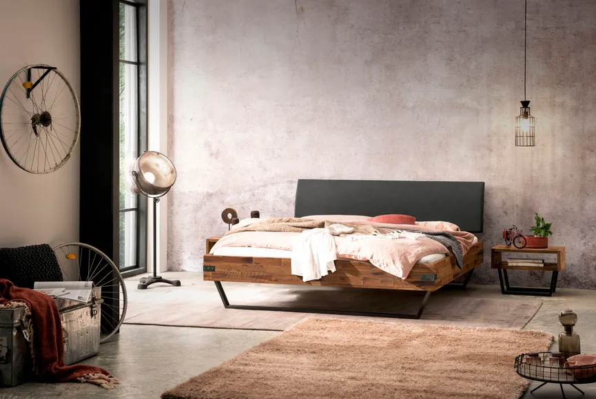 Massivholzbett 140x200 cm milieu