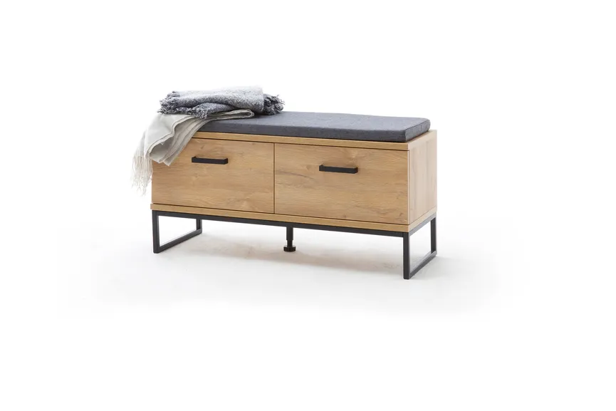 Garderobenbank detail